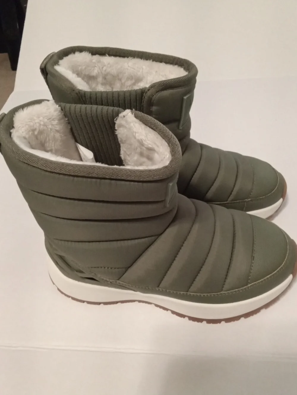 Women’s Juno Olive Quilted Winter Boot with Faux Fur Lining Limited Edition 6